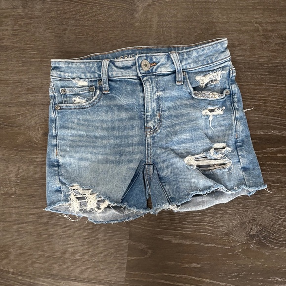 American Eagle size 2 jean shorts - Picture 1 of 1